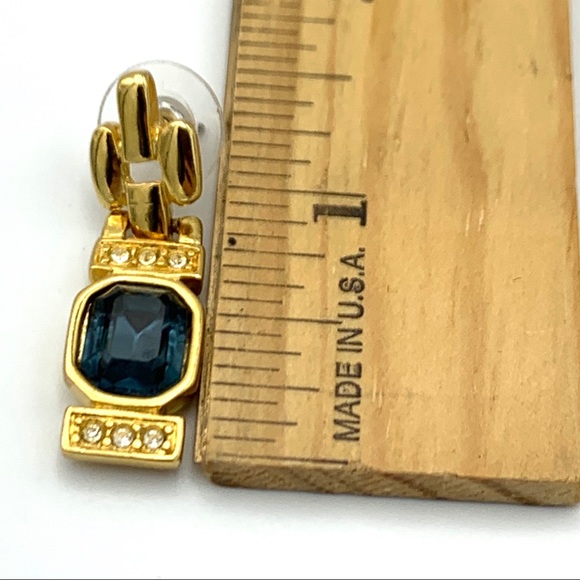 Pierced Earrings crystals set in gold plated metal - Picture 2 of 6